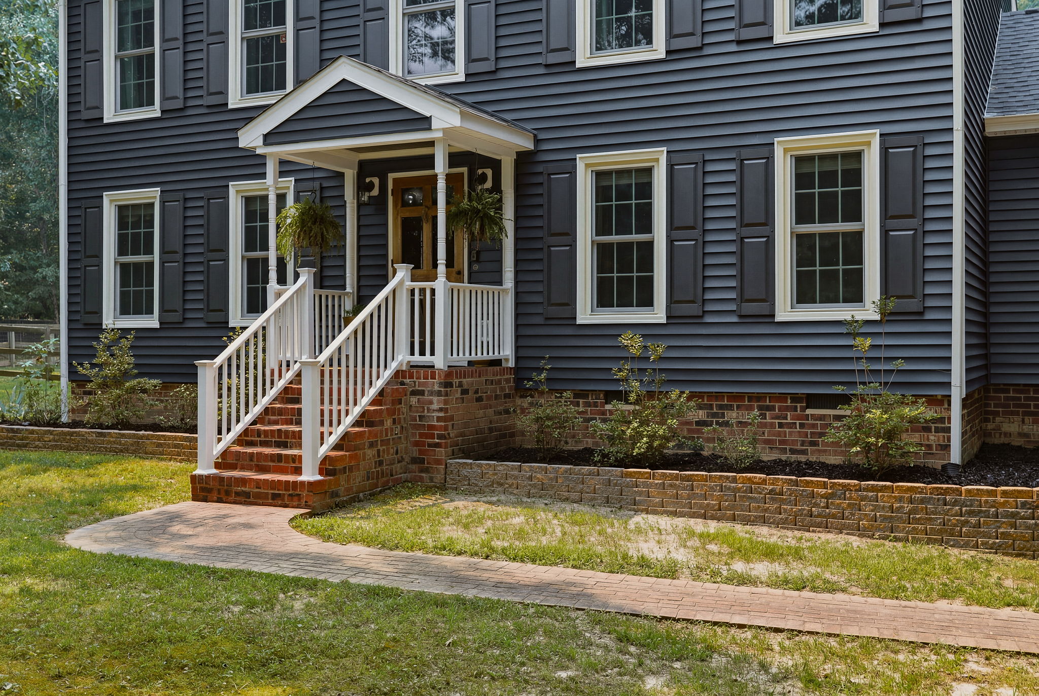 03-Exterior Front