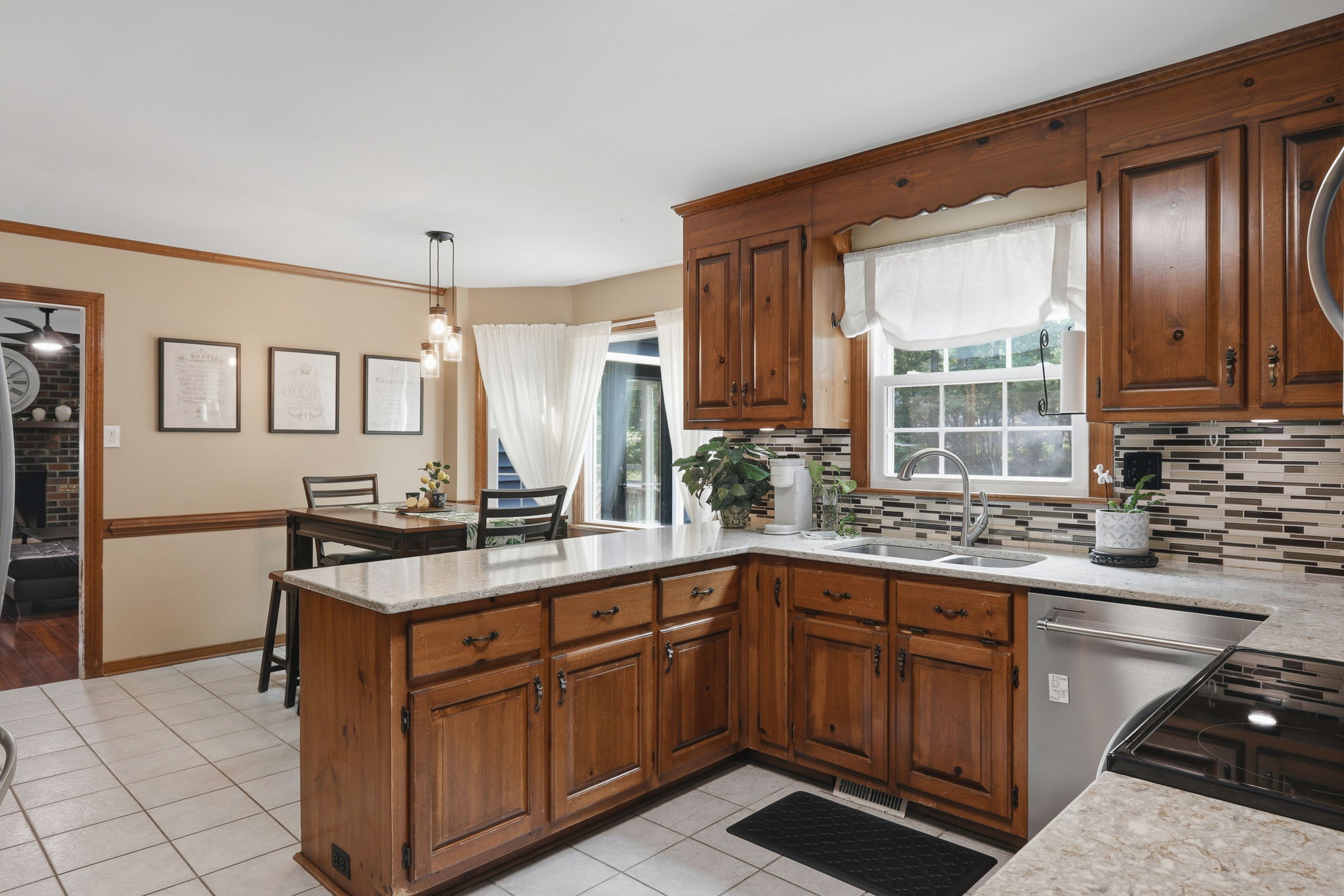 14-Kitchen