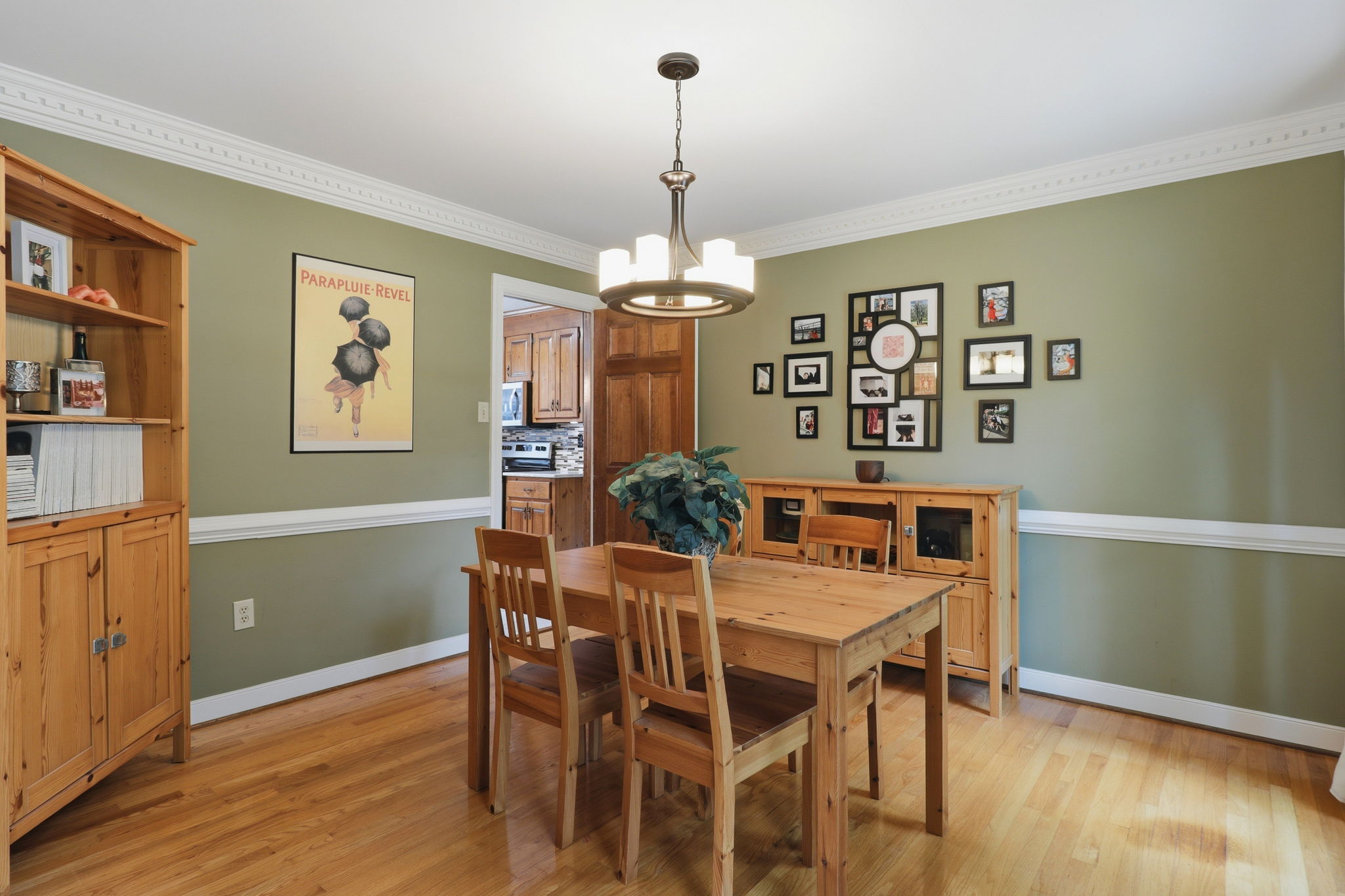 17-Dining Room