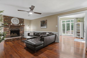 06-Family Room
