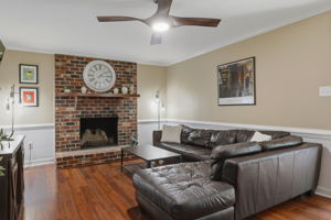 08-Family Room