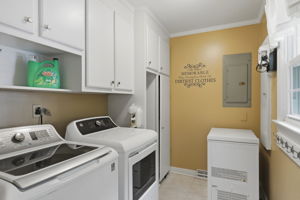 21-Laundry Room