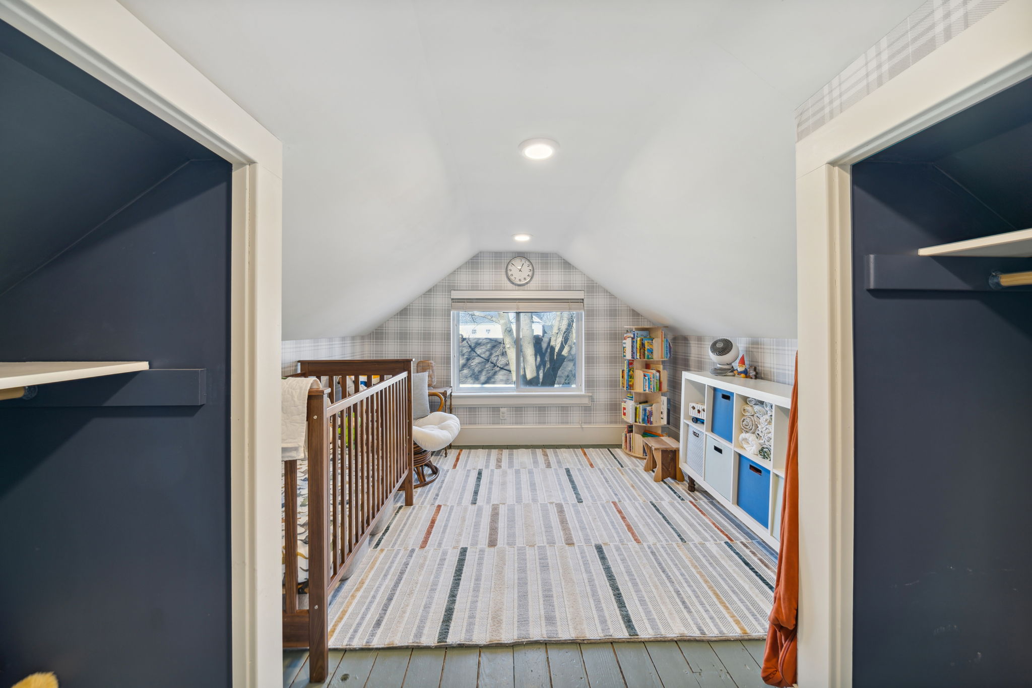 24_Interior