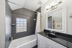 22_Interior