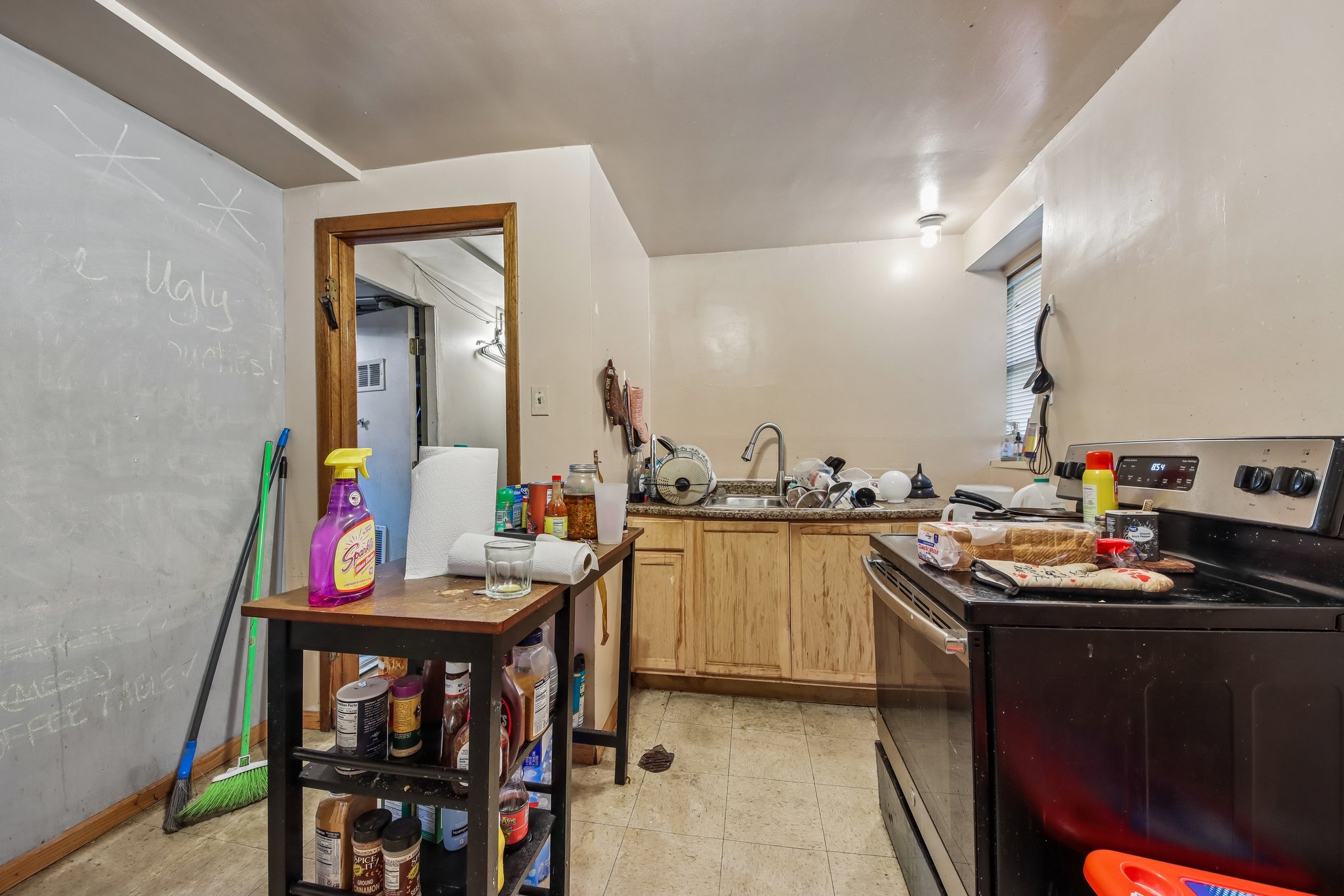 1324 N Laramie Ave Unit A-S0908-010.jpg