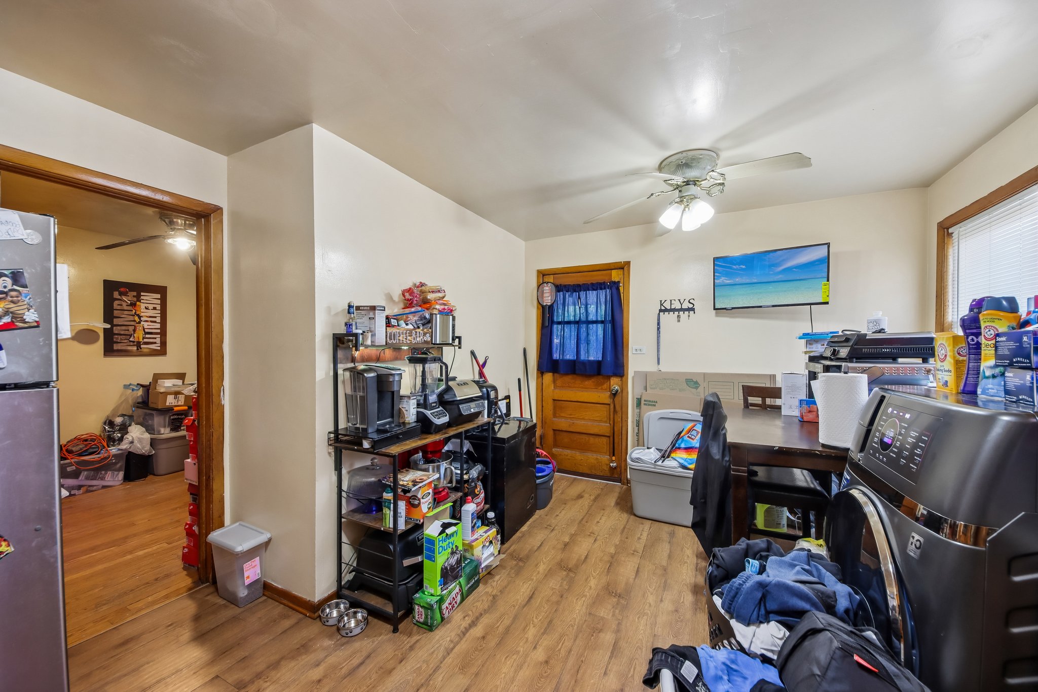 N Laramie Ave 2-S0908-005.jpg