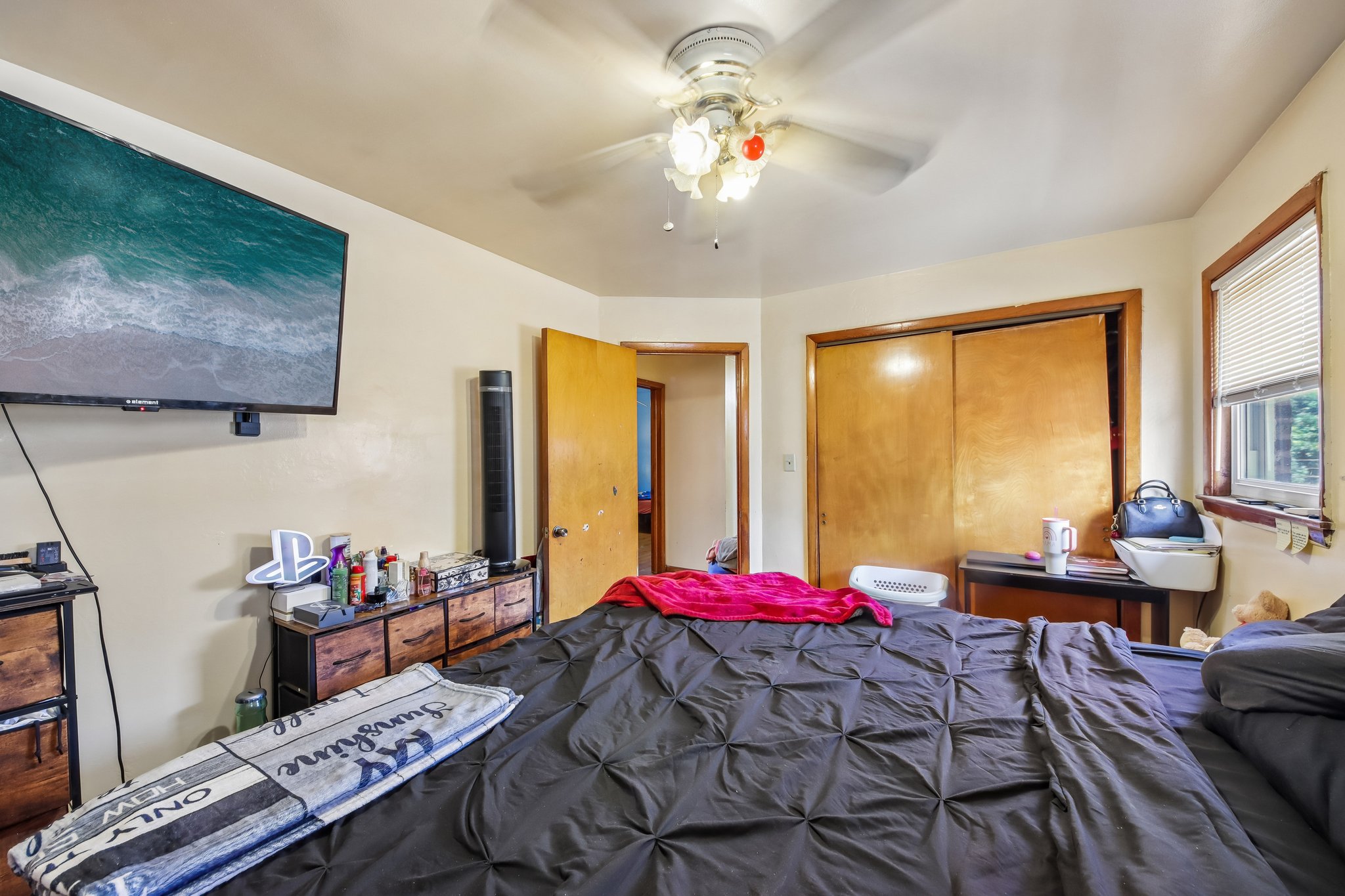 N Laramie Ave 2-S0908-012.jpg