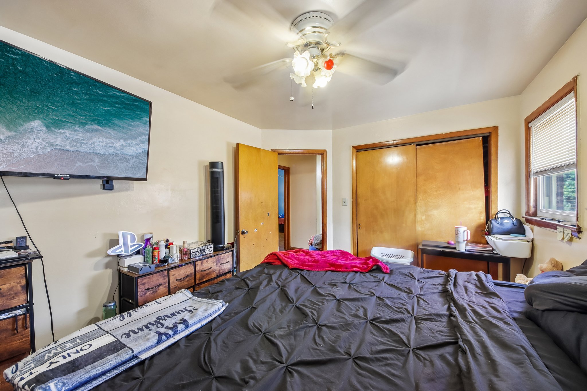 N Laramie Ave 2-S0908-014.jpg