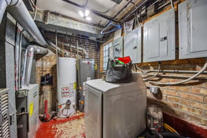 1324 N Laramie Ave Unit A-S0908-019.jpg
