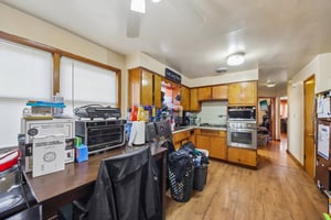 N Laramie Ave 2-S0908-006.jpg