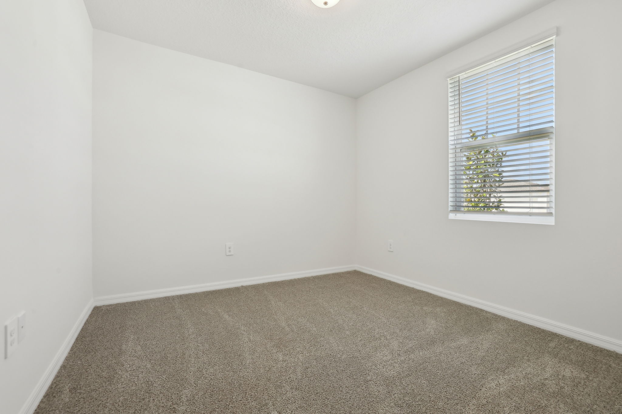 Tampa Division - Reserve at Van Oaks - Lot 0202 - 1324 Oak Valley Drive - 027
