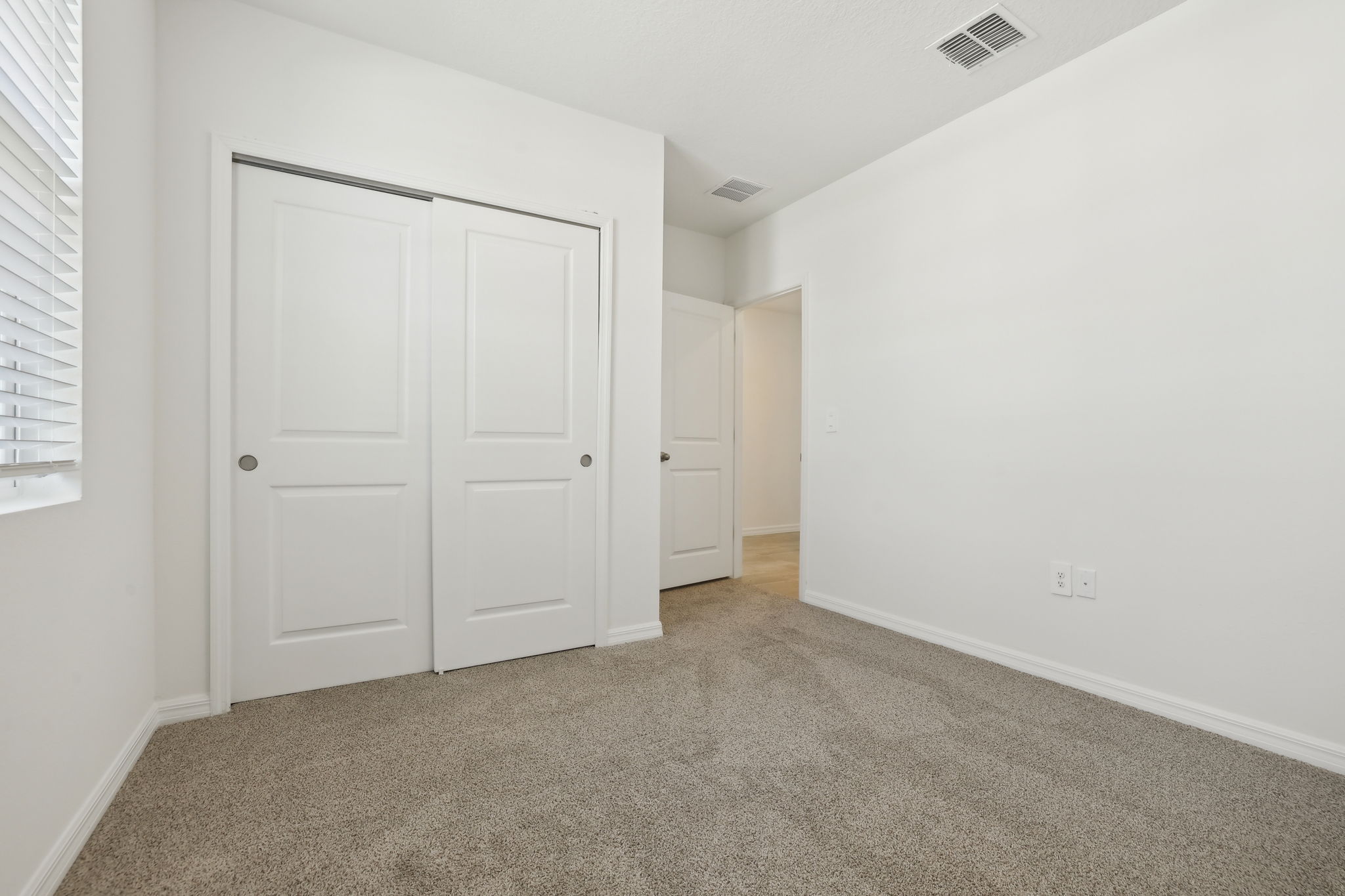 Tampa Division - Reserve at Van Oaks - Lot 0202 - 1324 Oak Valley Drive - 028