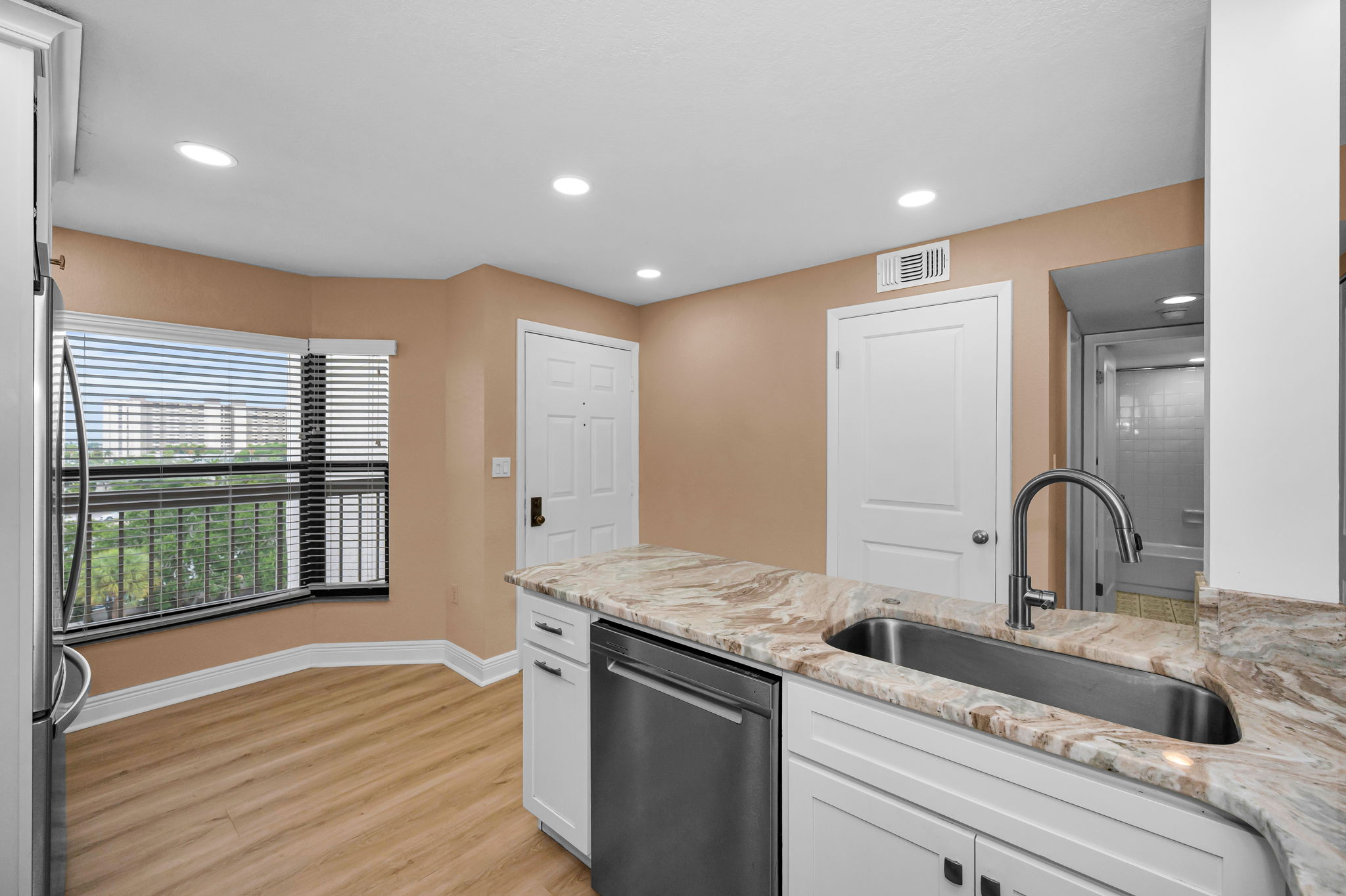 Kitchen8