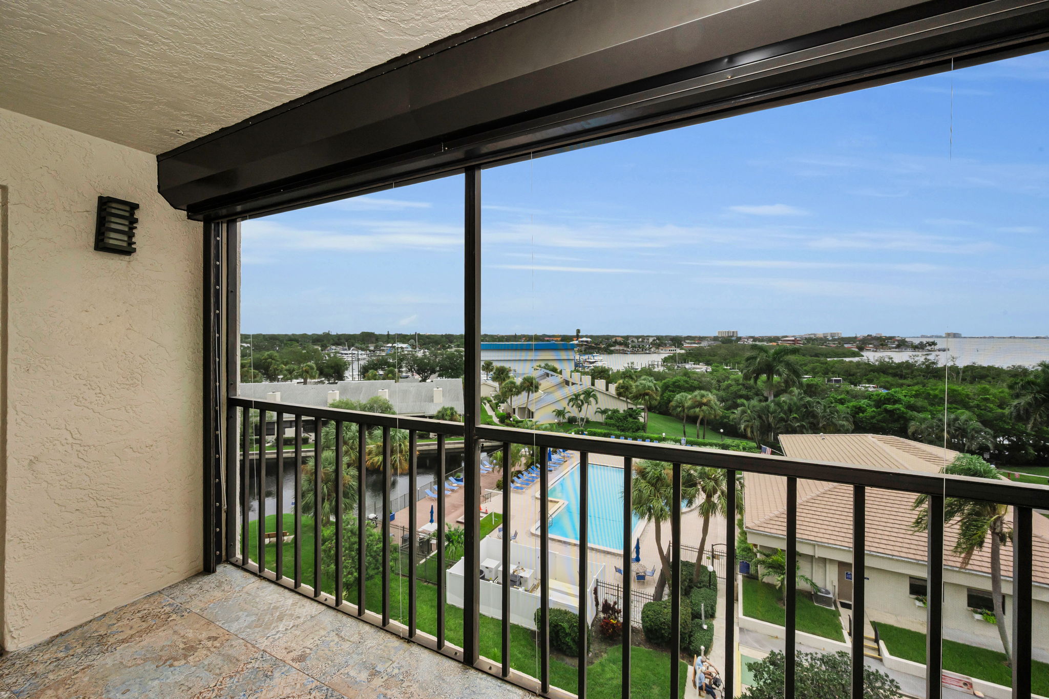 Balcony1
