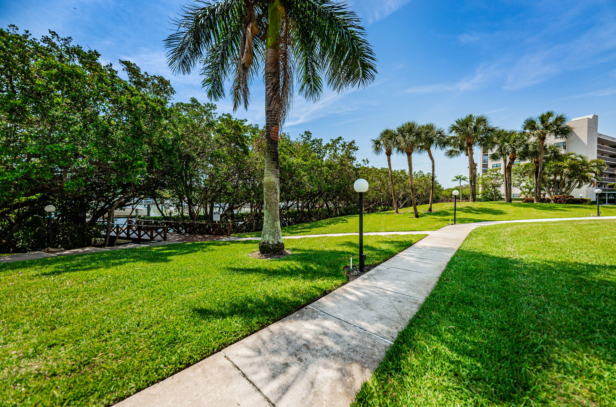 39-Common Area and Marina Entry