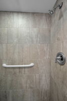 Primary Bathroom1c