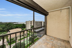 Balcony2
