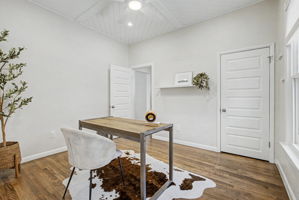  Photo 44