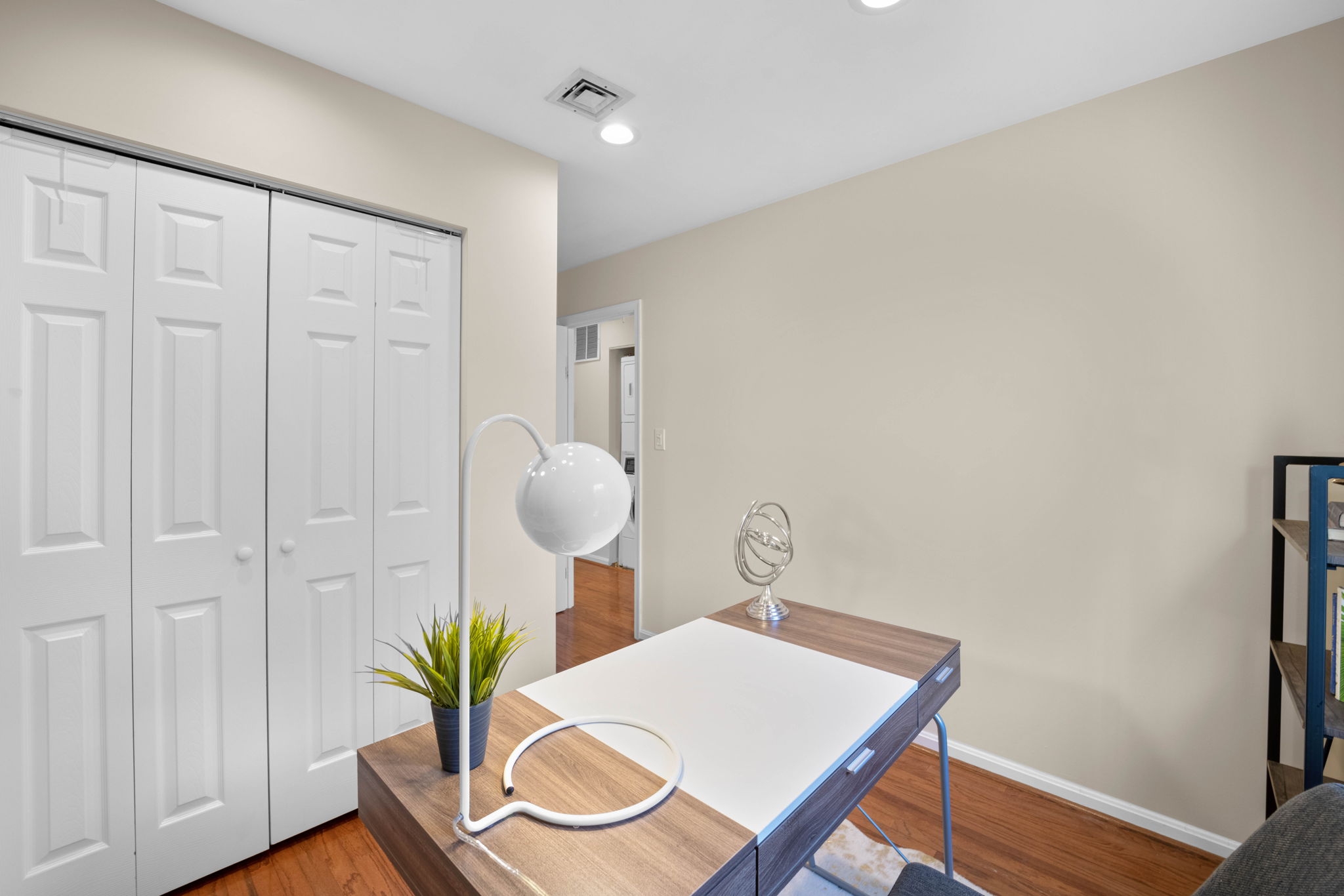 1325 13th St NW, Washington, DC 20005, USA Photo 23