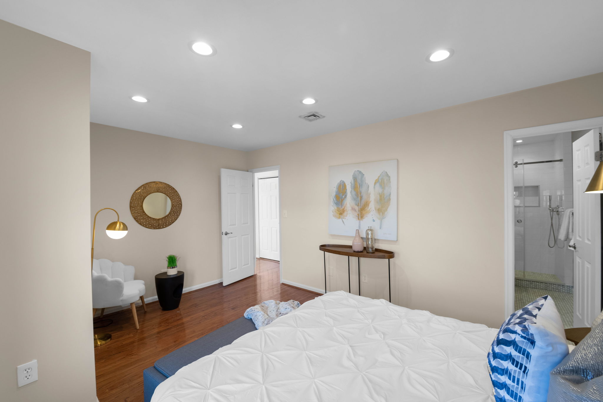 1325 13th St NW, Washington, DC 20005, USA Photo 16