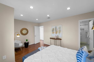 1325 13th St NW, Washington, DC 20005, USA Photo 15