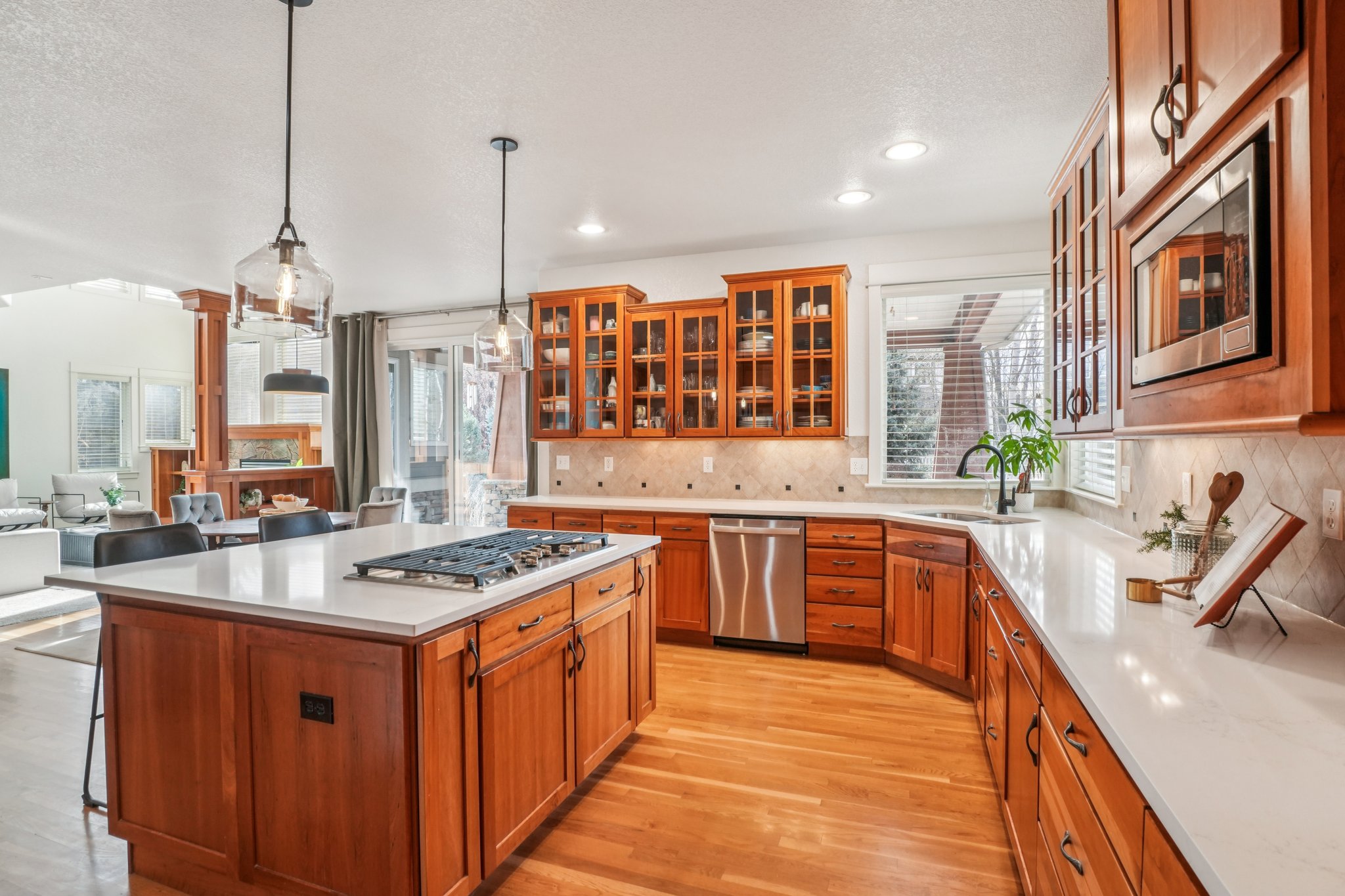 Jade Ln-S1301-029.jpg