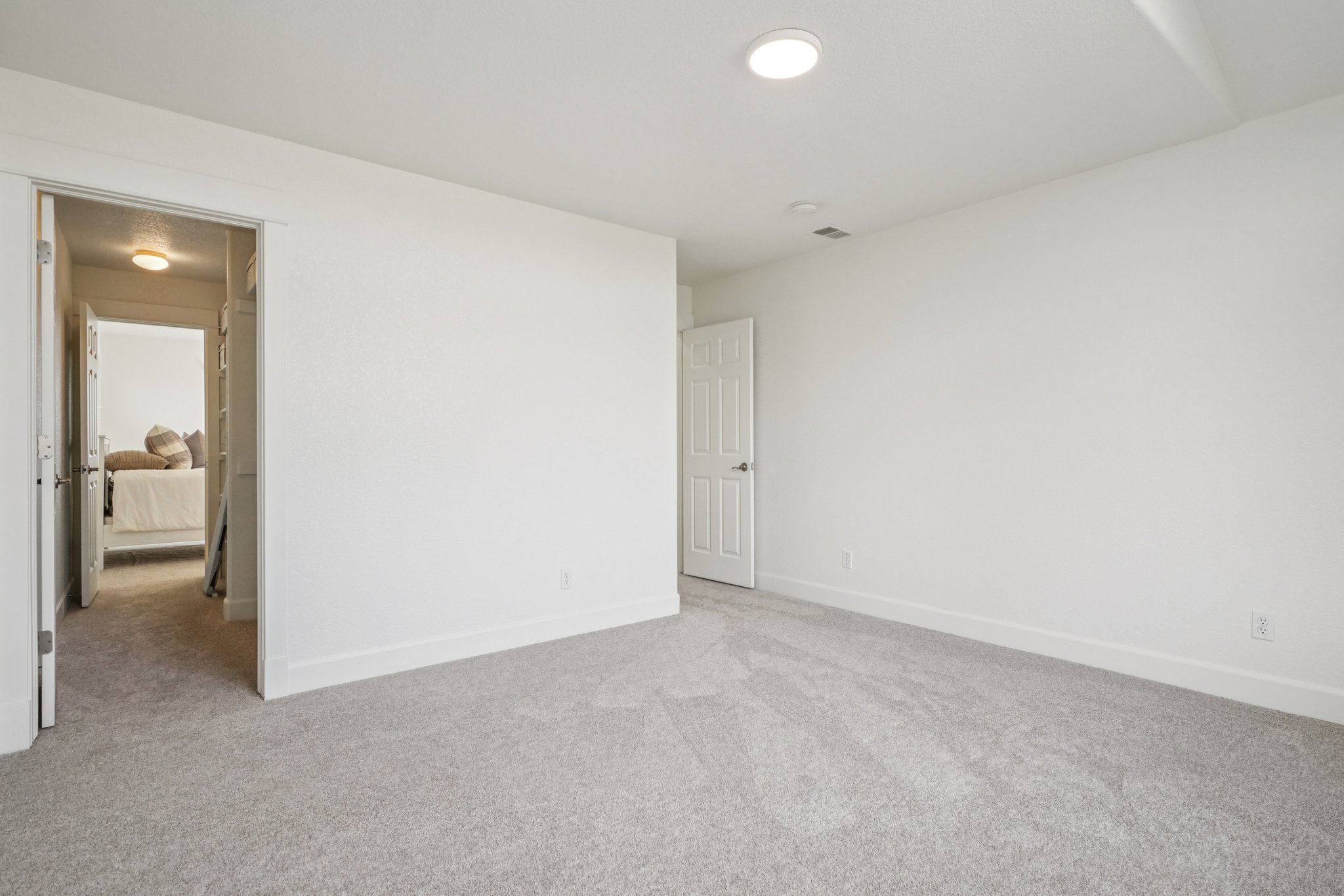 Jade Ln-S1301-057.jpg