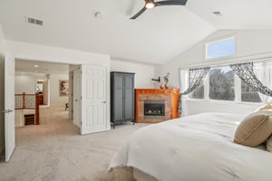 Jade Ln-S1301-048.jpg