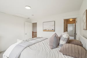 Jade Ln-S1301-056.jpg