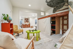 Jade Ln-S1301-064.jpg