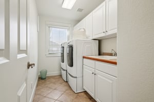 Jade Ln-S1301-082.jpg
