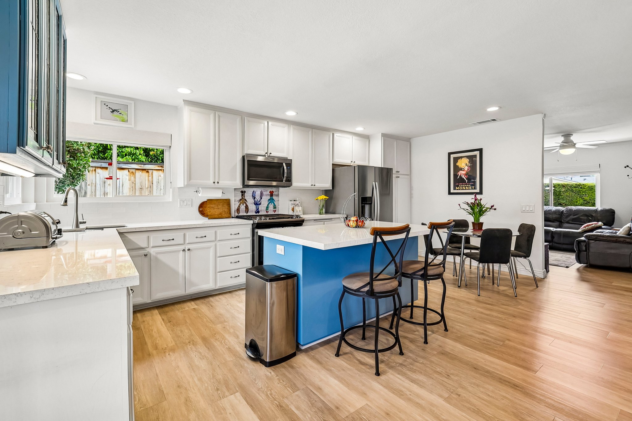 Evanston Dr-S2605-012.jpg