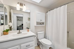 Evanston Dr-S2605-020.jpg