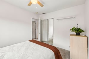 Evanston Dr-S2605-026.jpg