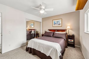 Evanston Dr-S2605-028.jpg