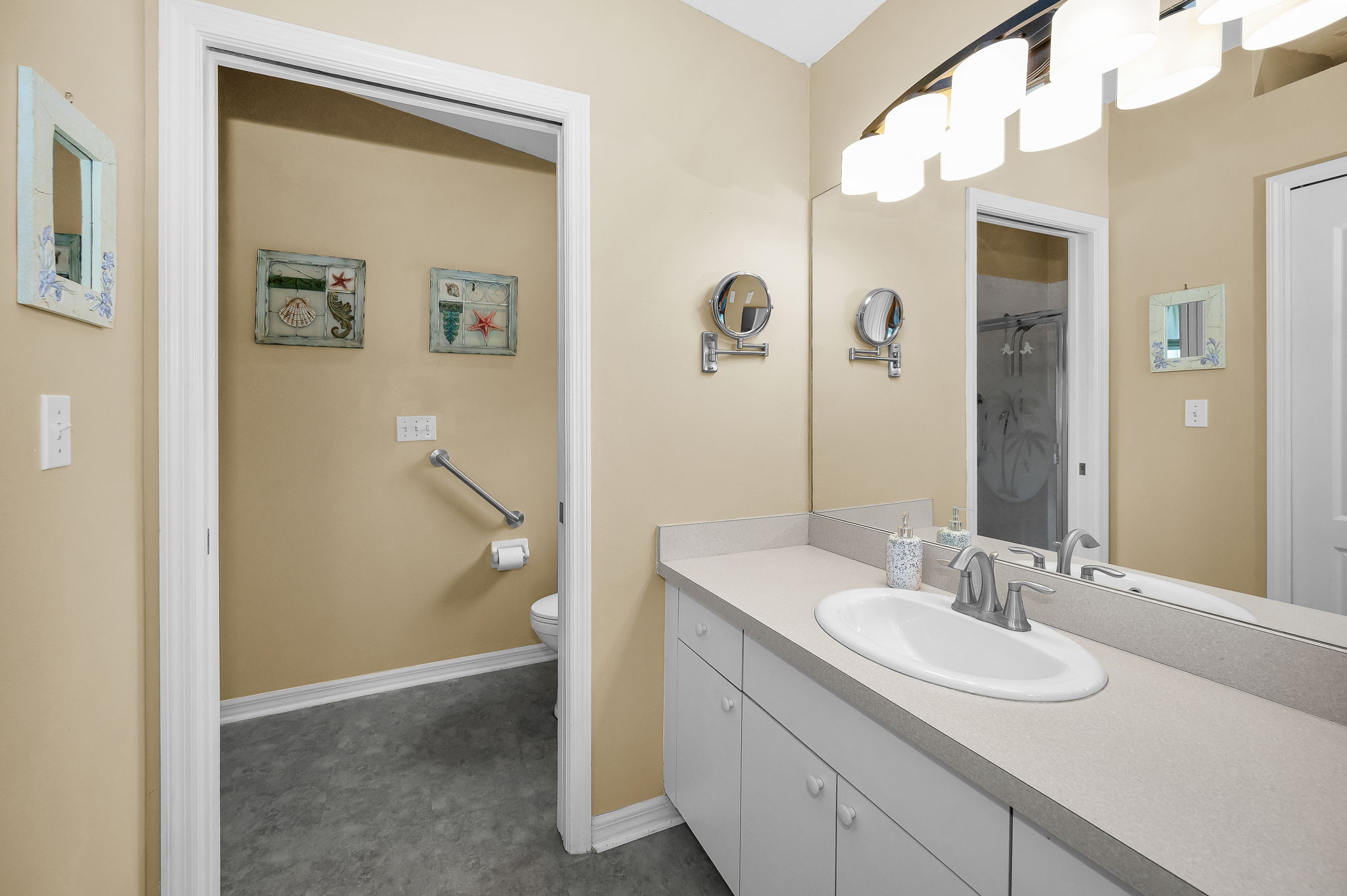 Primary Bathroom1a