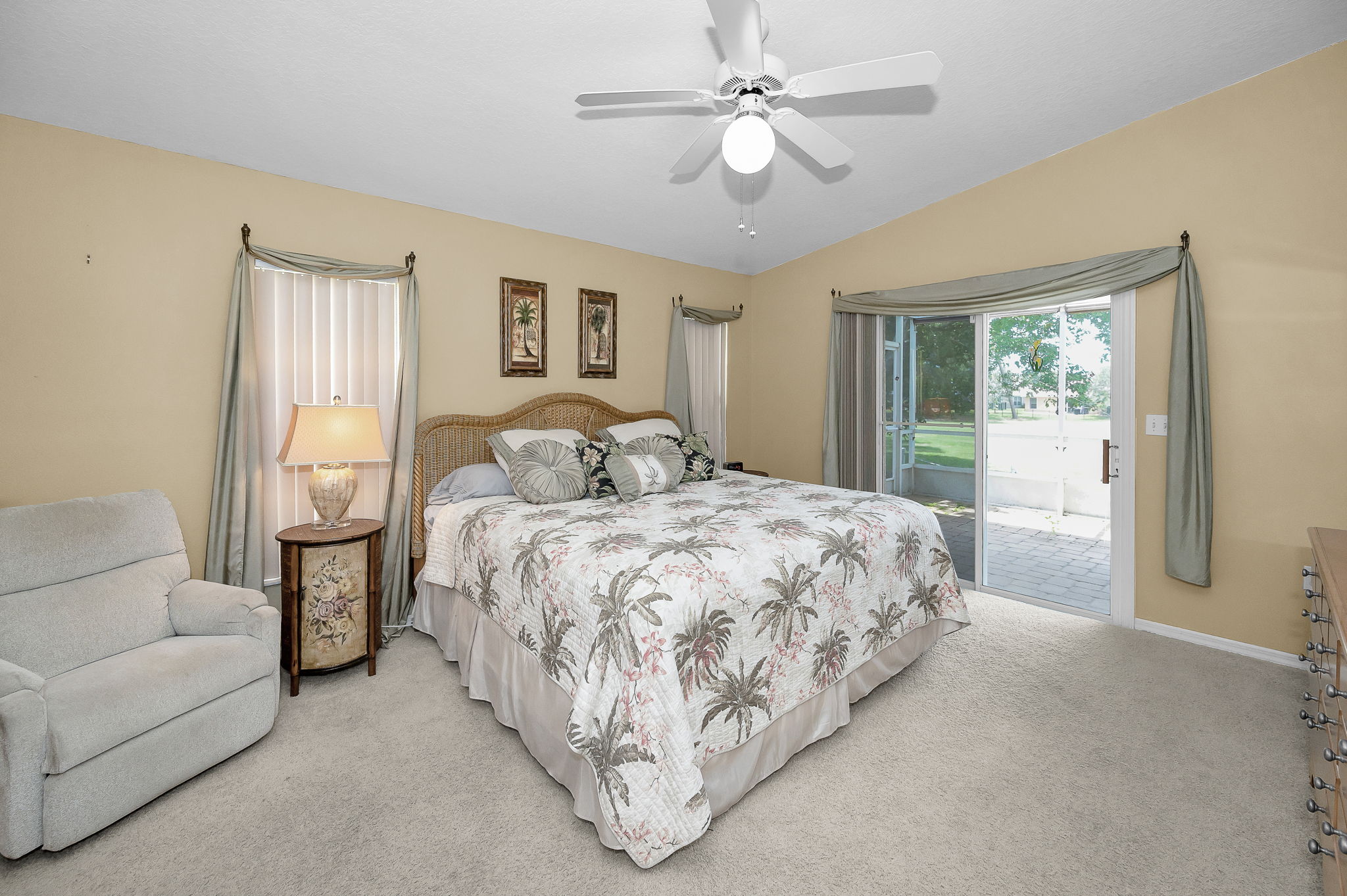 Primary Bedroom1a