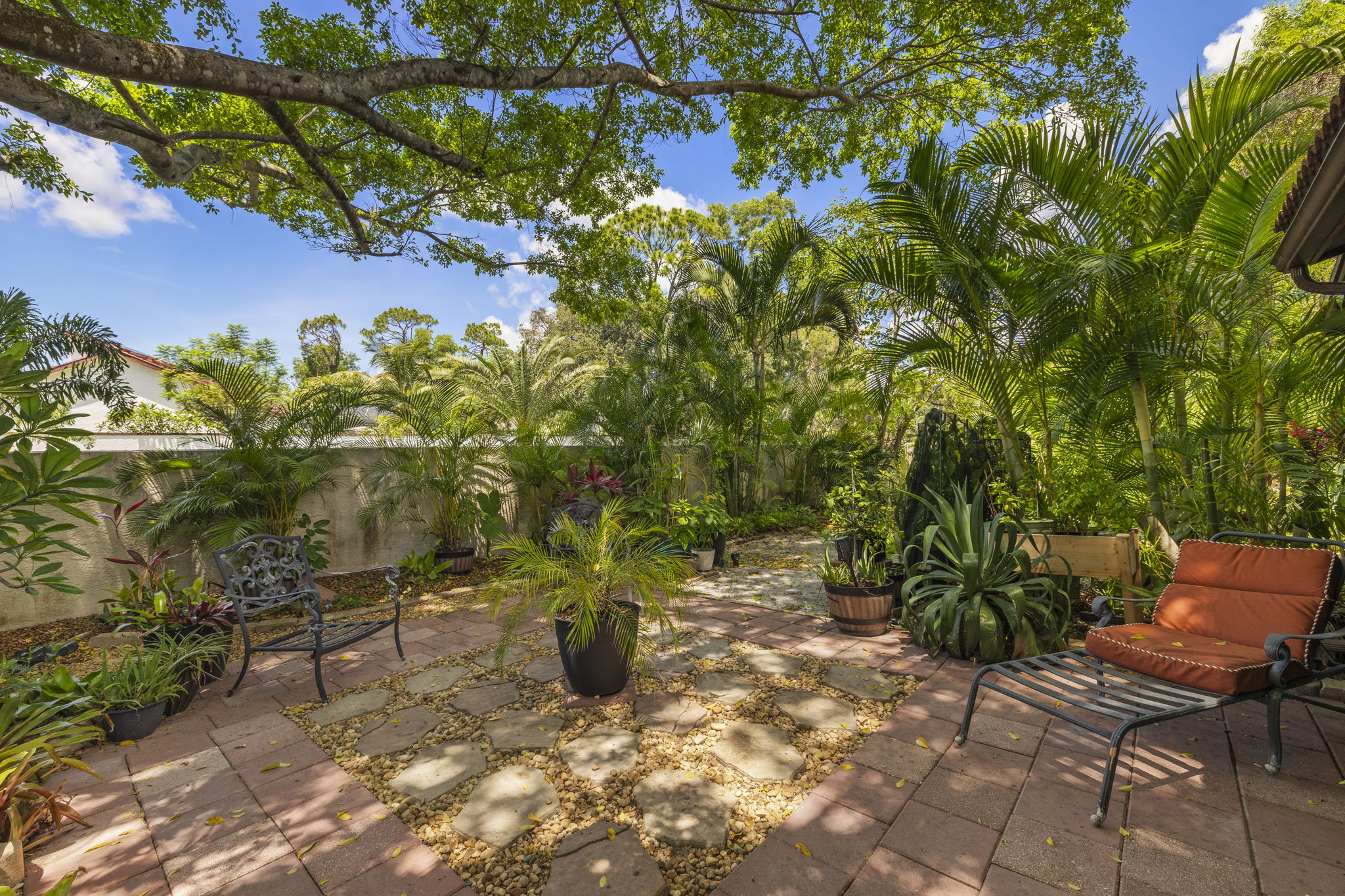 Rear Exterior 1 of 3