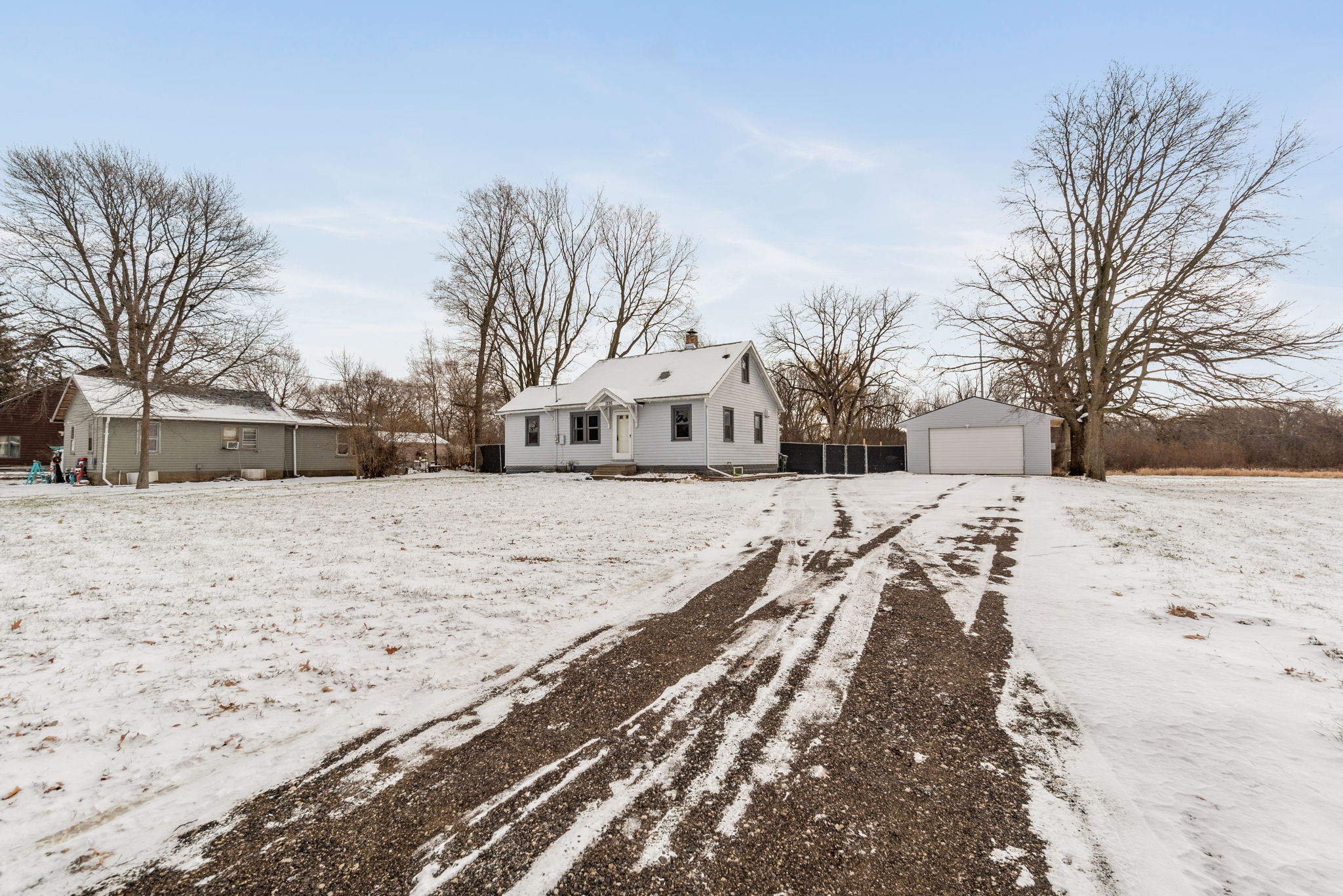 1326 Newell St, Waterloo, IA 50703 Cicada Media Inc