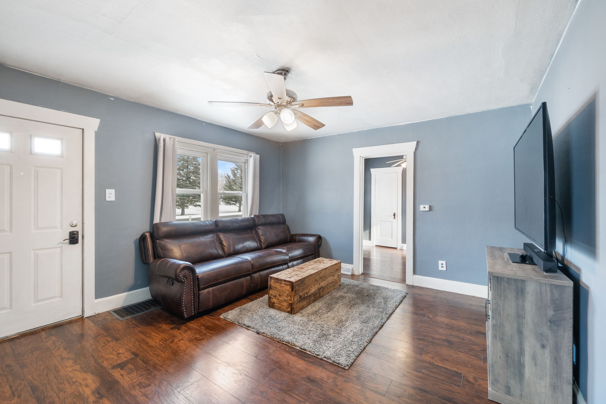 1326 Newell St, Waterloo, IA 50703 Cicada Media Inc