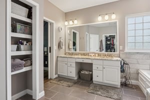 Bellshire Ln-S0710-046.jpg