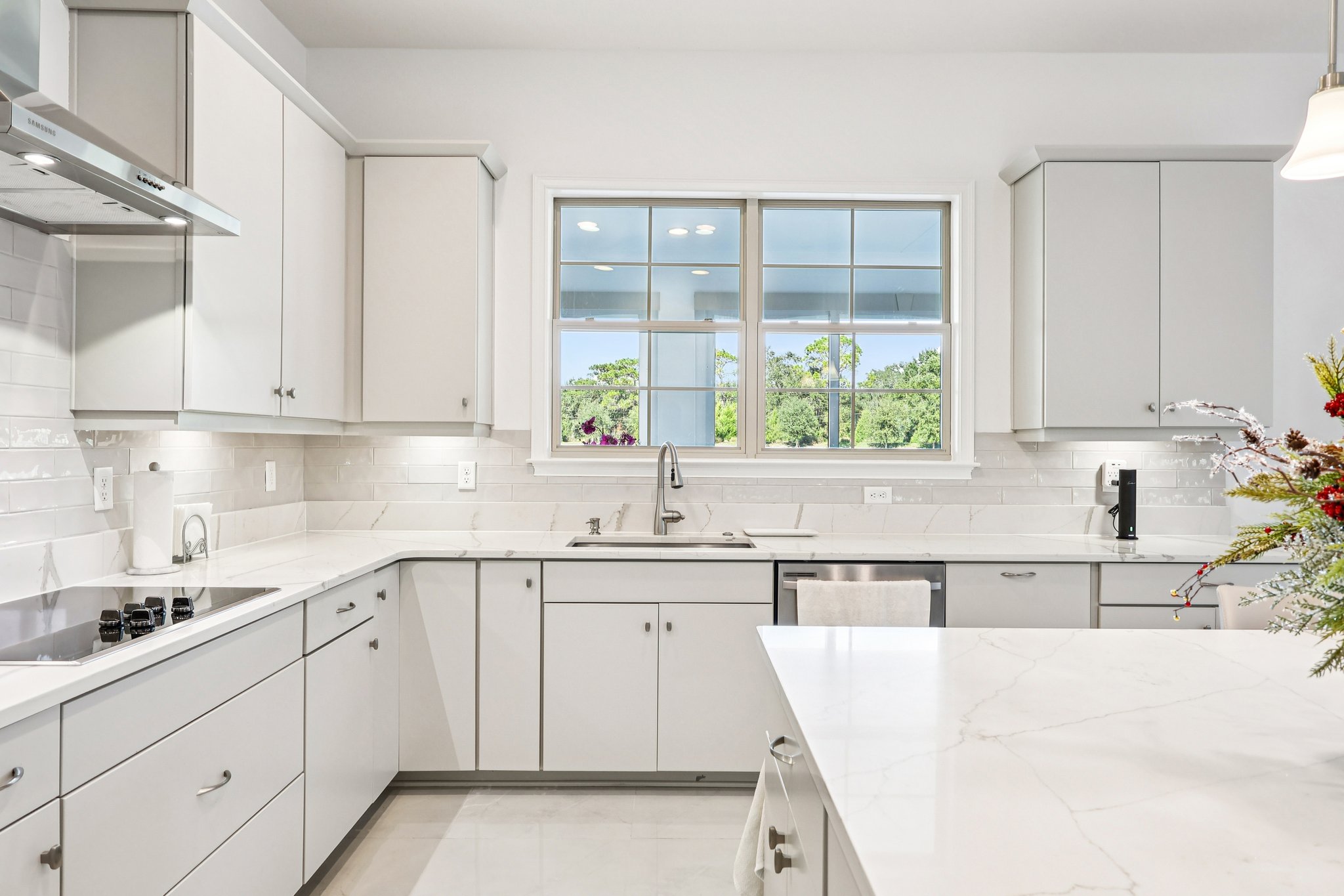 Bromborough Dr-S0612-021.jpg