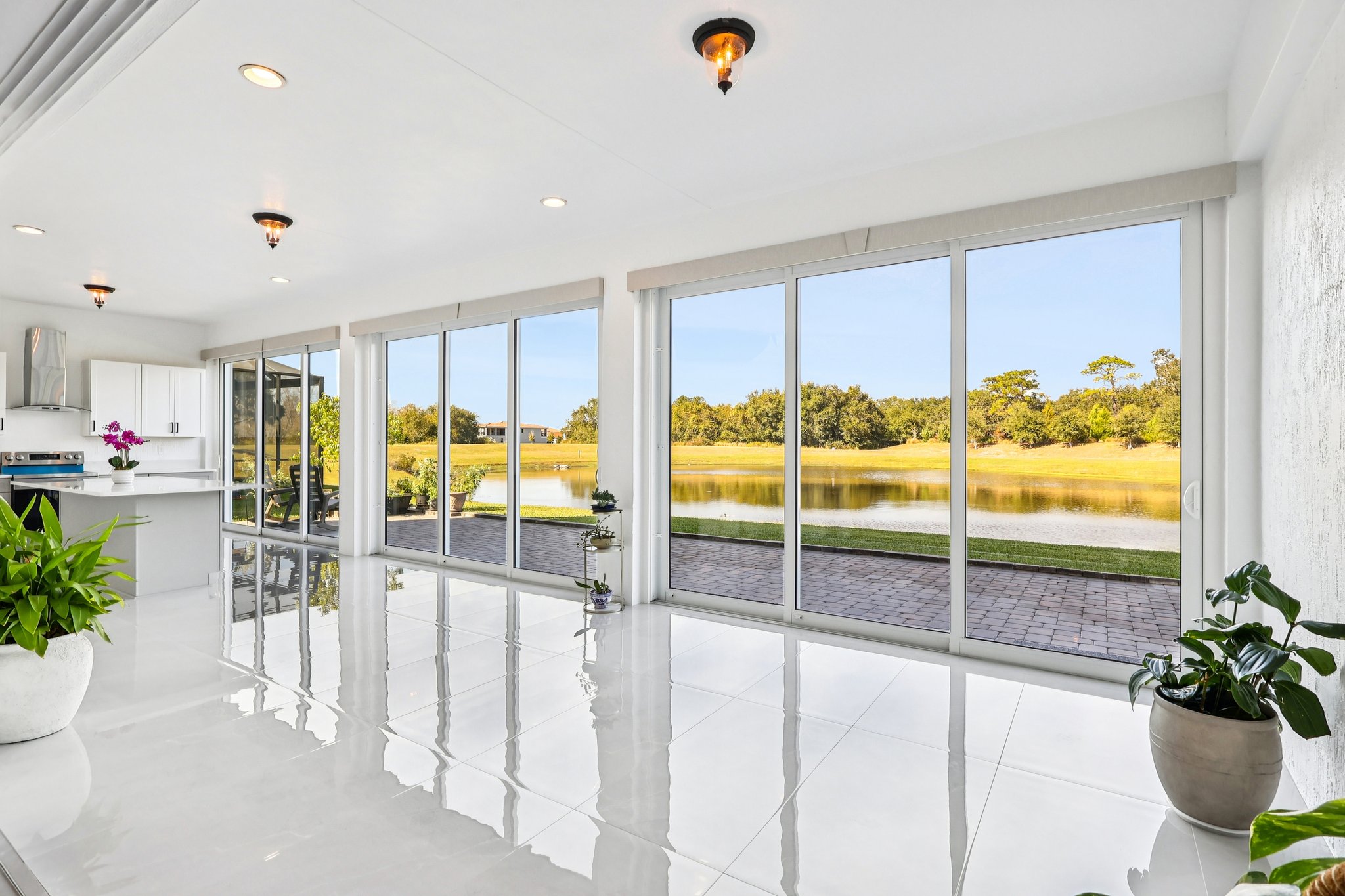 Bromborough Dr-S0612-026.jpg