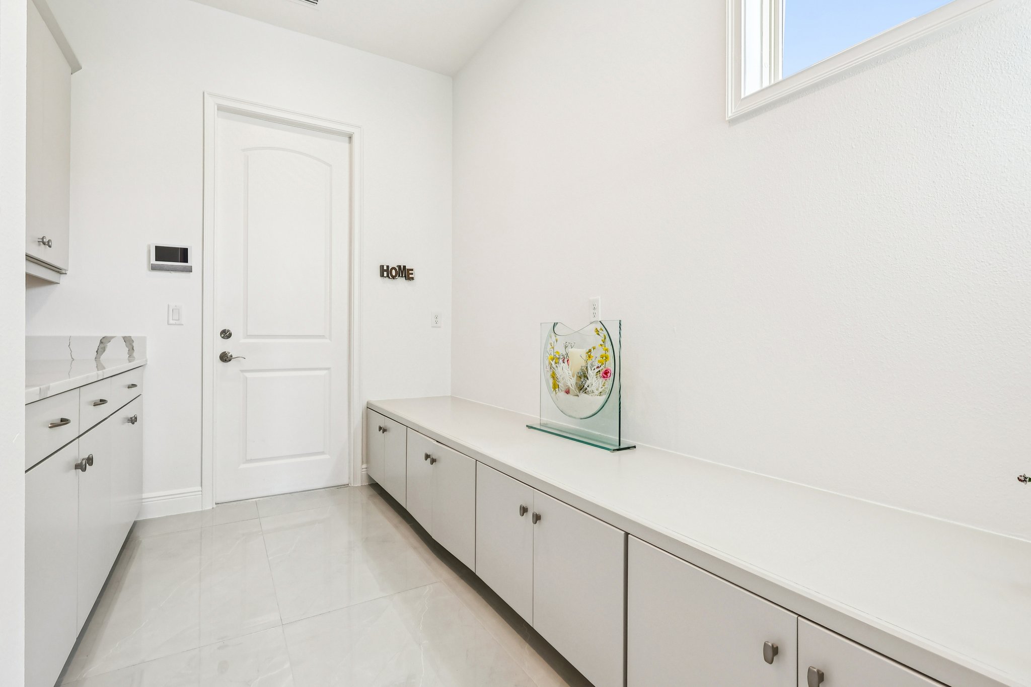 Bromborough Dr-S0612-033.jpg