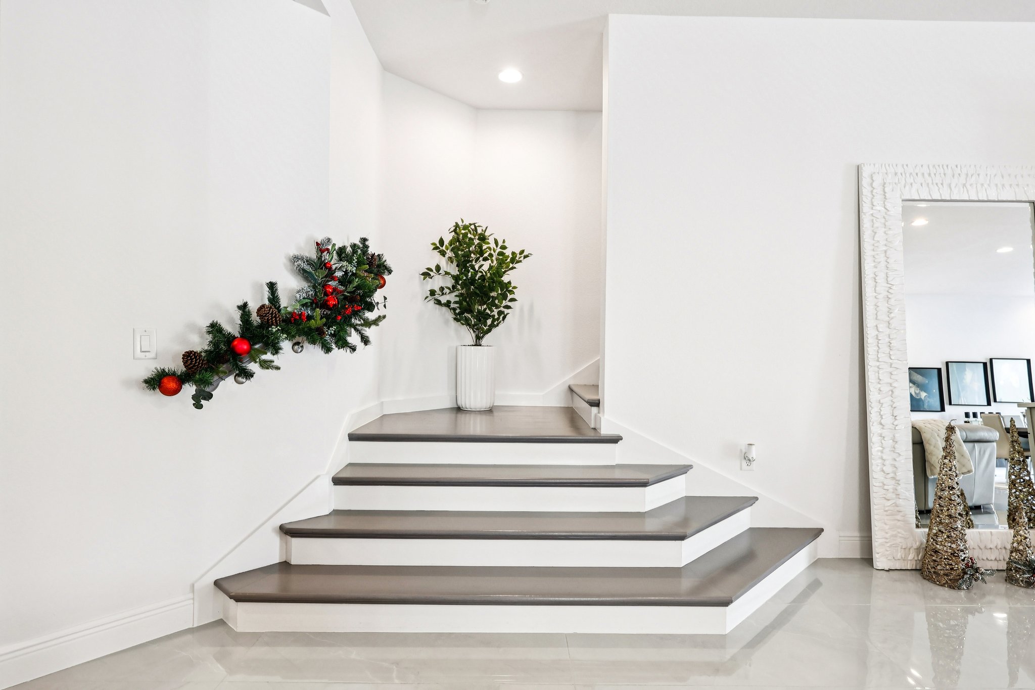 Bromborough Dr-S0612-034.jpg