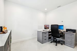 Bromborough Dr-S0612-039.jpg