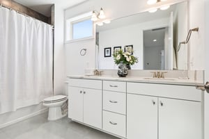 Bromborough Dr-S0612-041.jpg