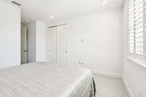 Bromborough Dr-S0612-043.jpg