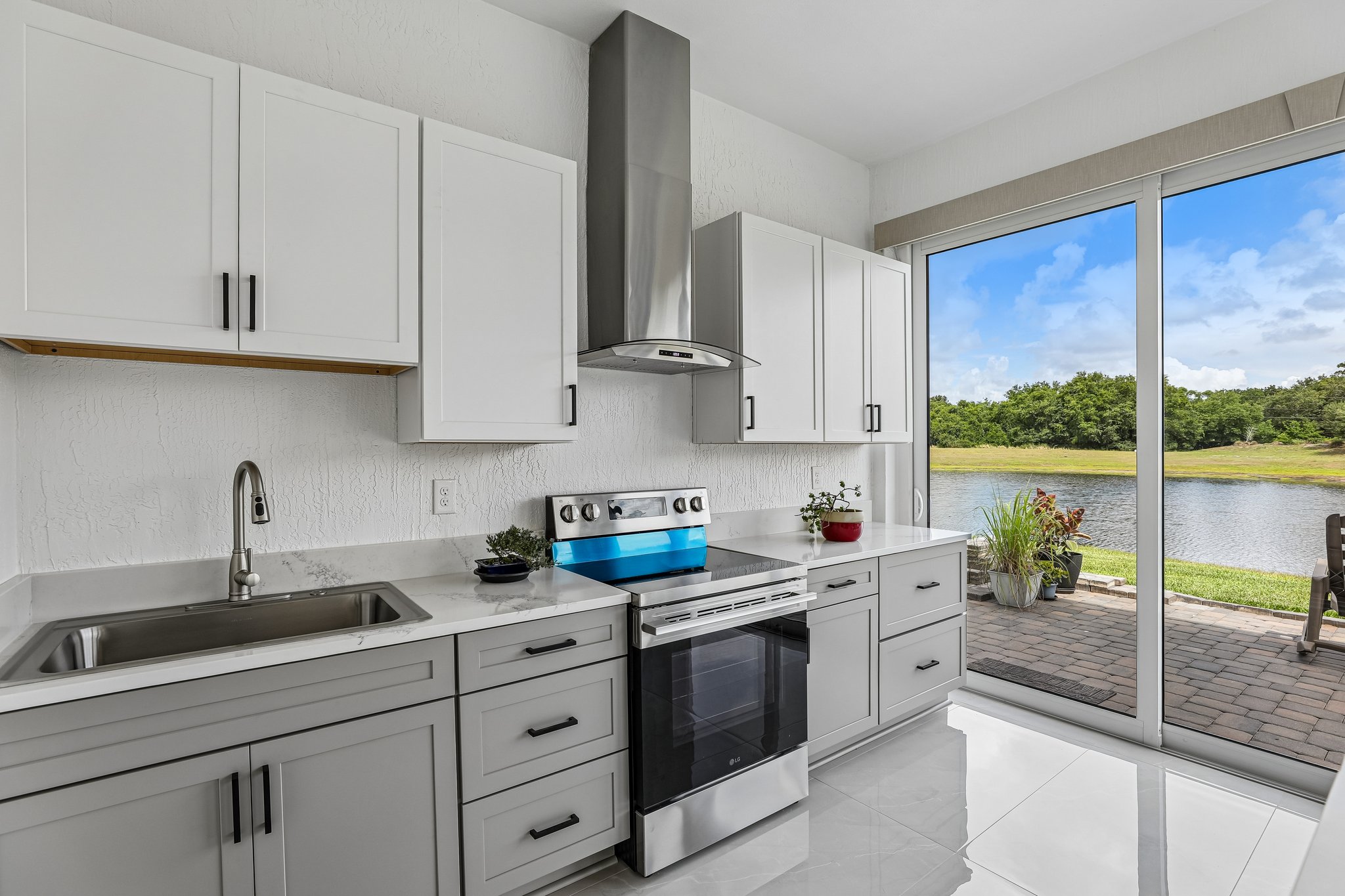 Bromborough Dr-S1106-021.jpg