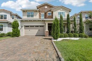 Bromborough Dr-S1106-001.jpg